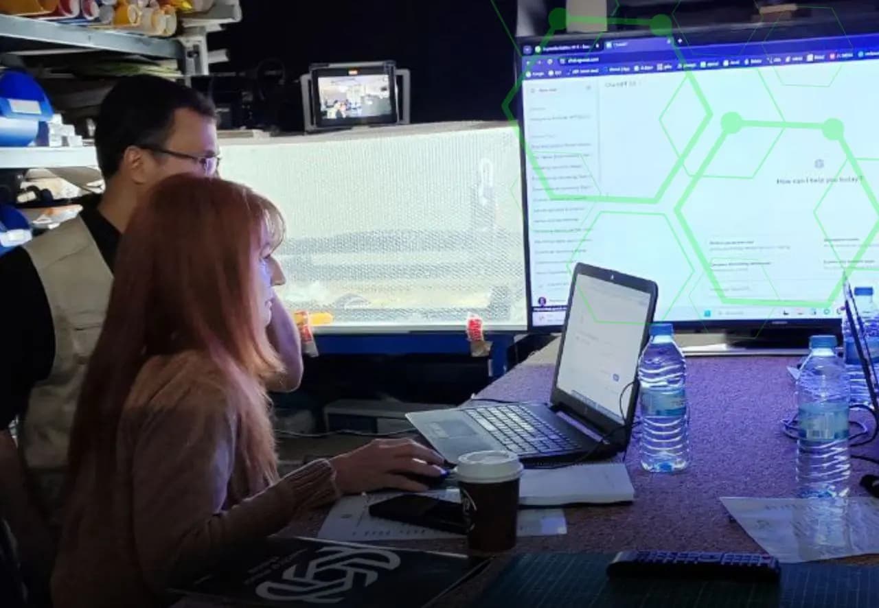 Estudiantes en un taller práctico